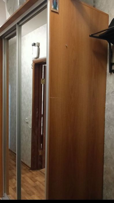 Продам шкаф-купе с зеркалами