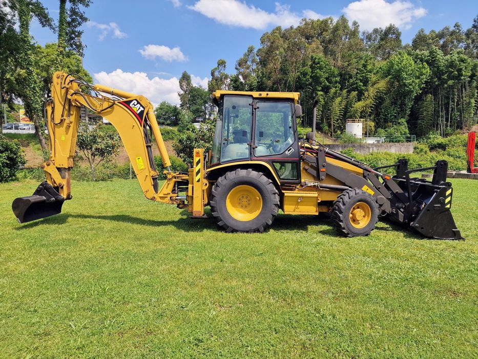 Retroescavadora caterpillar