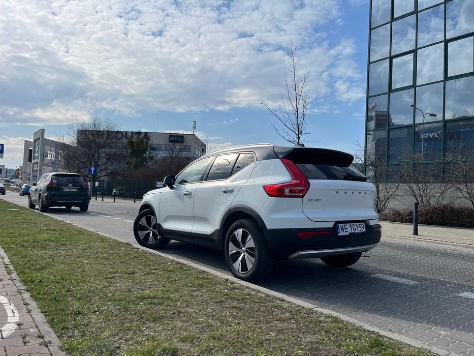 Volvo XC 40 Volvo XC40 T3 Momentum Pro Salon Polska - bezwypadkowy FV 23%