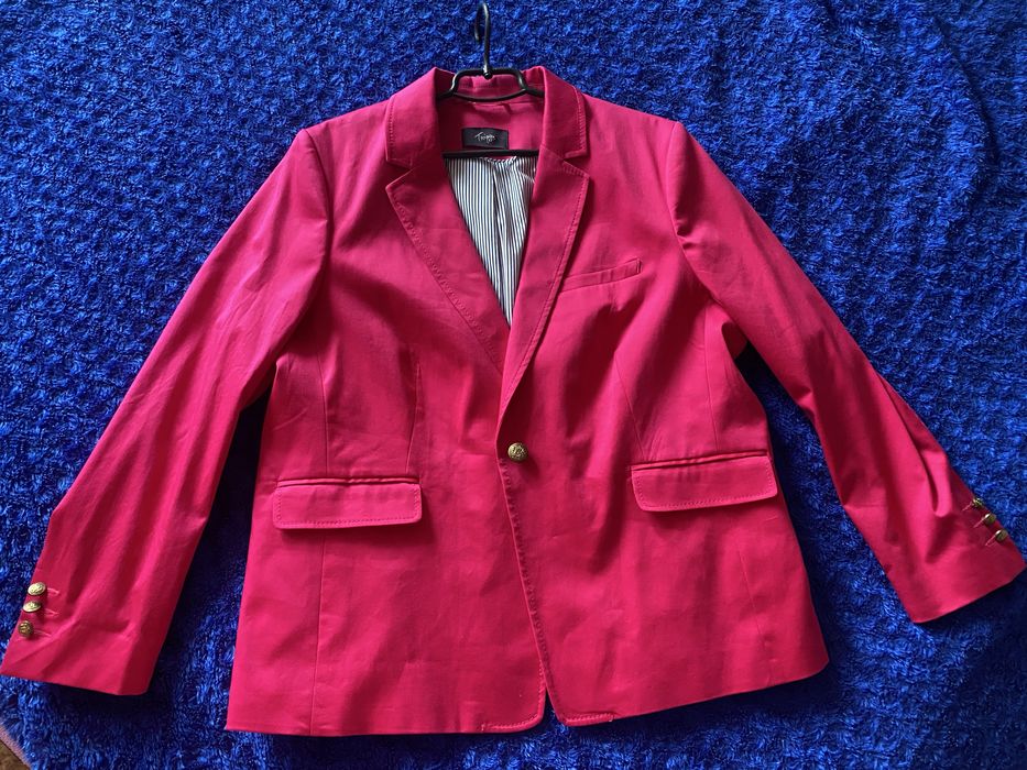Жіночий стильний піджак