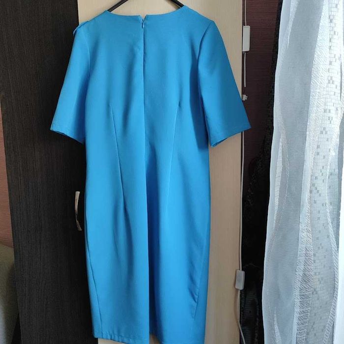 нарядное платье-футляр