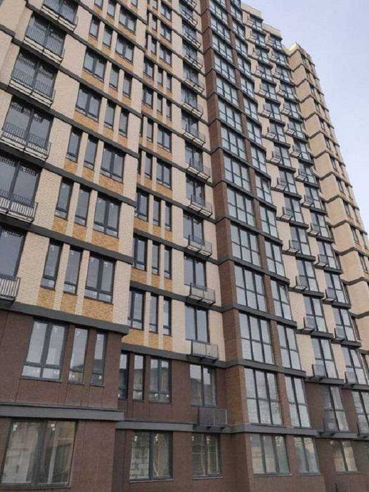 Продам 3-х ком квартиру в сданном доме Центр.