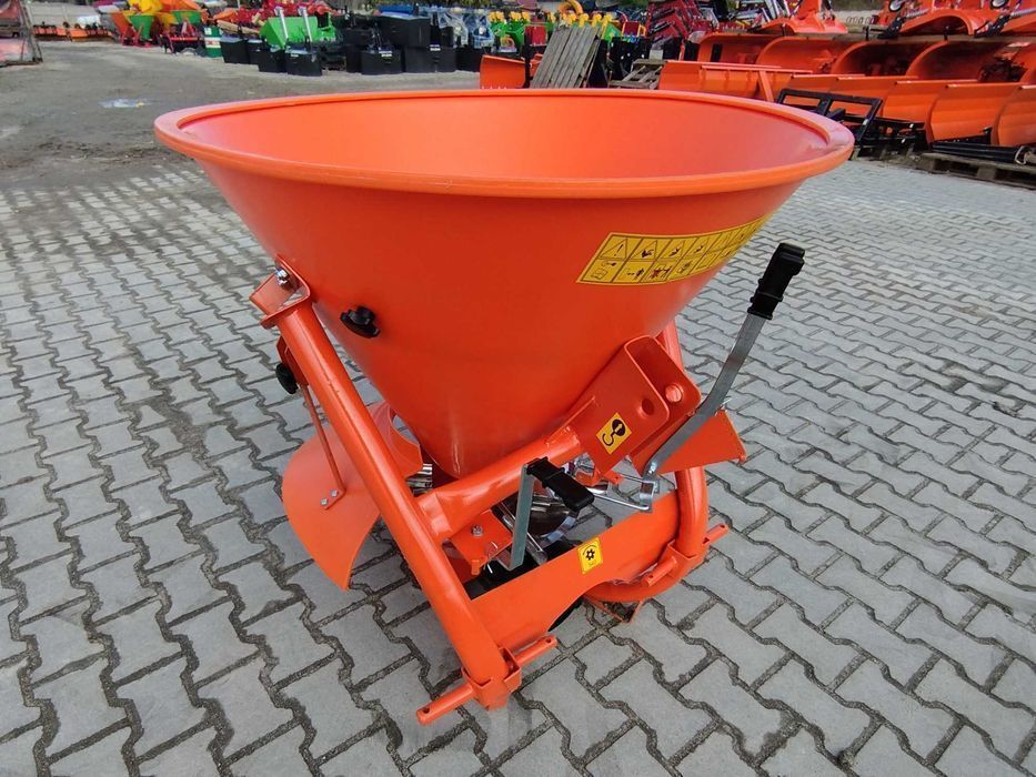 Posypywarka Soli Komunalna Drogowa Piasku Żwiru Na TUZ Do Traktora