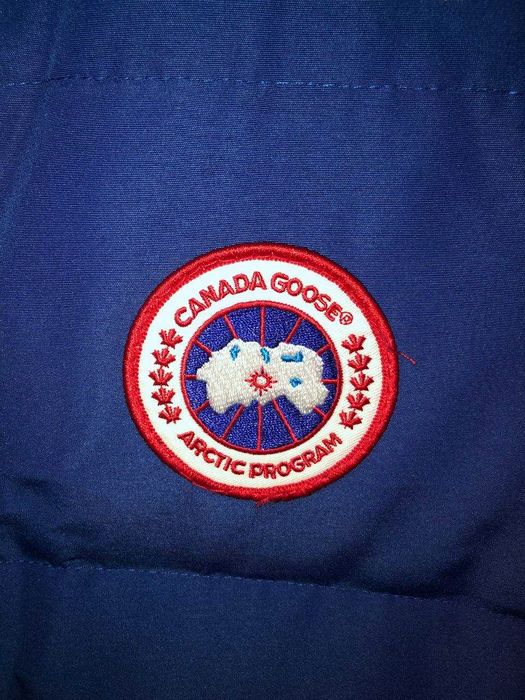 жилет Canada goose