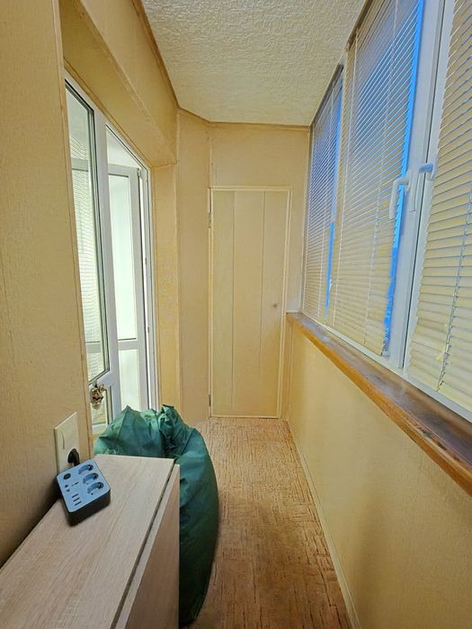 Продам дво кімнатну квартиру з євроремонтом на Масанах