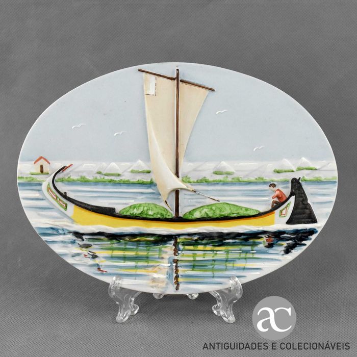 Placa Biscuit de Moliceiro, alto relevo, artista Carlos Calisto