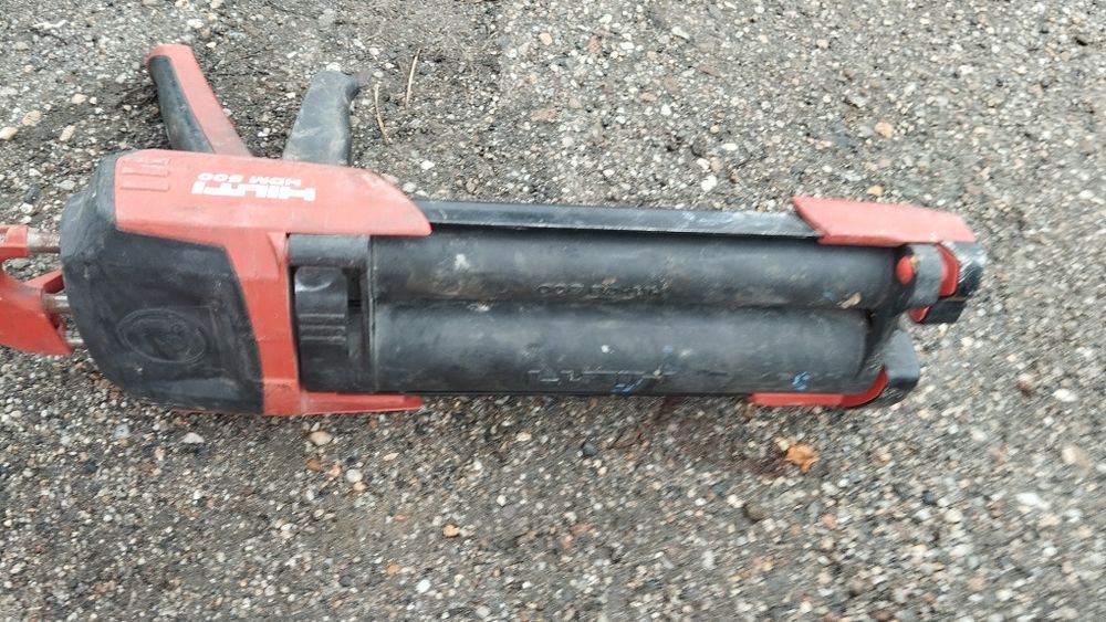 Pistolet prasa do kotwy chemicznej