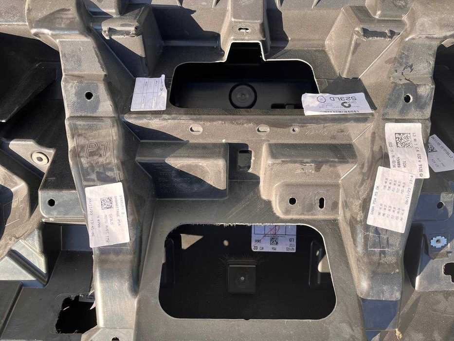 Кришка багажника на Peugeot 408 2023 рік 1686619080: 14 900 грн