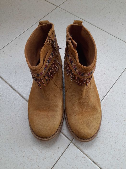 Botim de couro Zara Girls