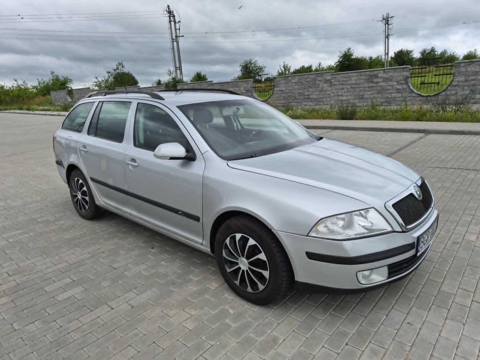 OCTAVIA na dojazdy z hakiem 2008r