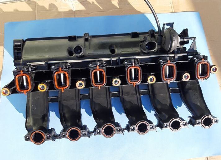 Colector coletor admissão Bmw 6 cilindros  E60 E61 X3 E83 X5 E53 E90 E91