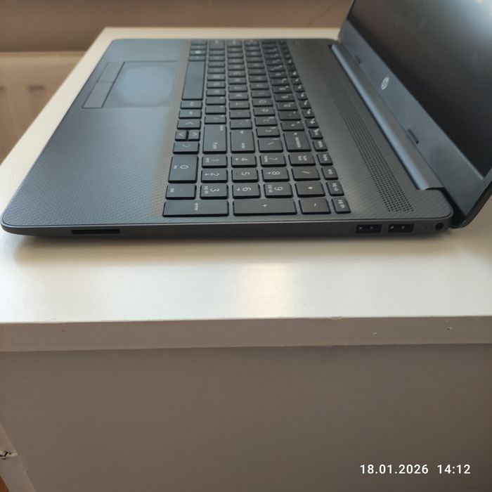 Laptop HP 255 G9 Ryzen 5 5625U 16/1000GB 15,6' W11