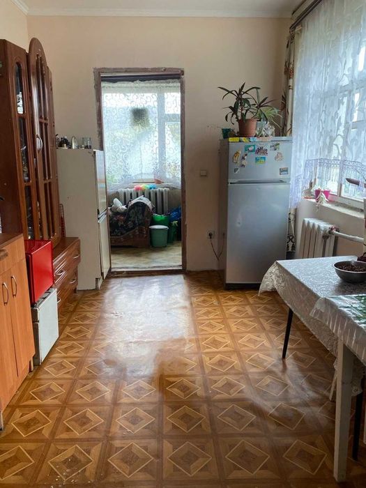 Продам будинок м. Бар, р-н пед.коледжу, ділянка 8,5 сот.