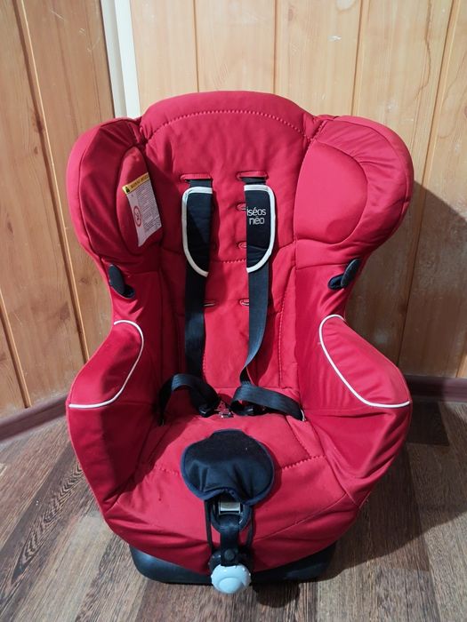 Дитяче автокрісло Bébé Confort Iseos T.T. (9–18 кг).