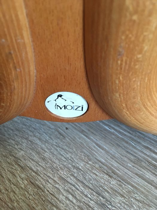 Moizi 4 krzesło ergonomiczne na ból pleców