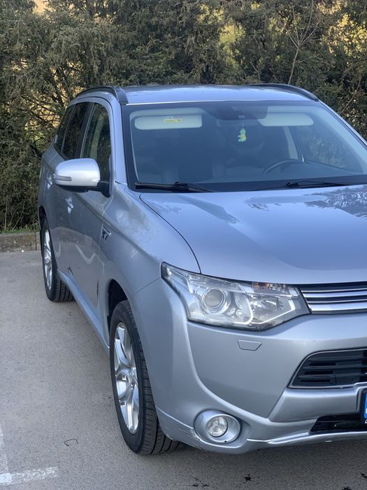 Mitsubishi Outlender PHEV