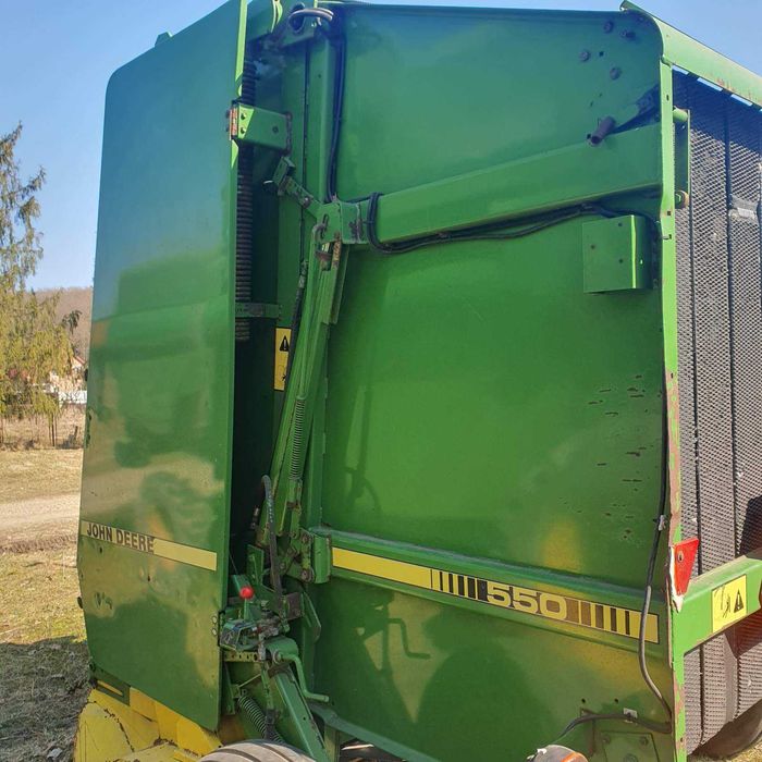 продам рулонний прес підбирач джон дир 550