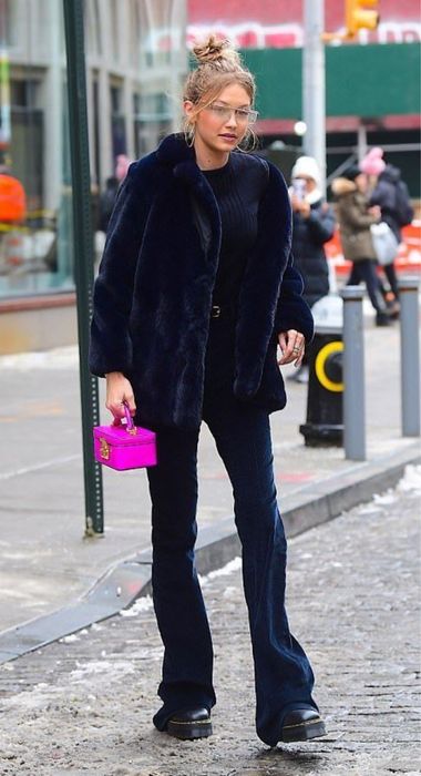 Жіноча чорна еко шуба