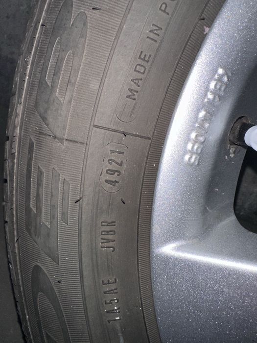 Felgi aluminiowe komplet z oponami Audi,Vw,skoda