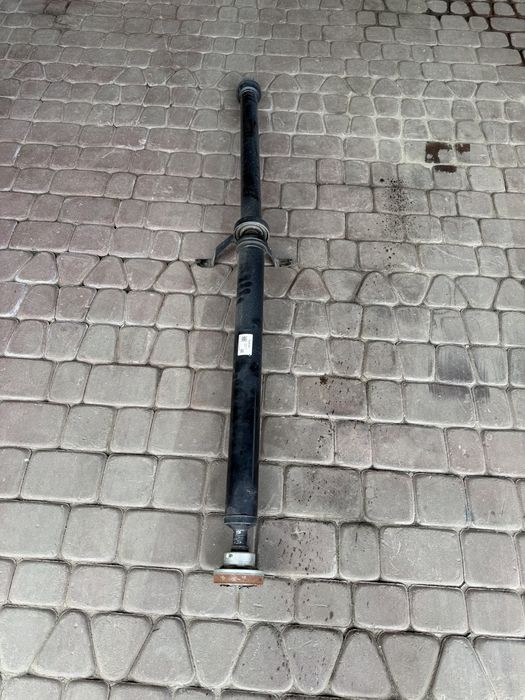 Кардан карданний вал привод задней оси  Audi A4 B9 2.0 tfsi 8W0521101