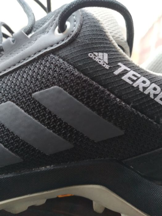 Tênis ADIDAS 38 Vendo 25€ COMO NOVOS