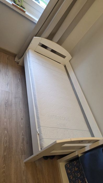 Łóżko dziecięce z materacem 160*80cm