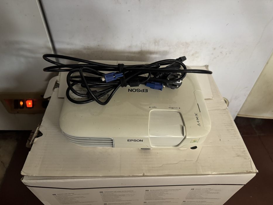 Projector de video epson486721059574917122