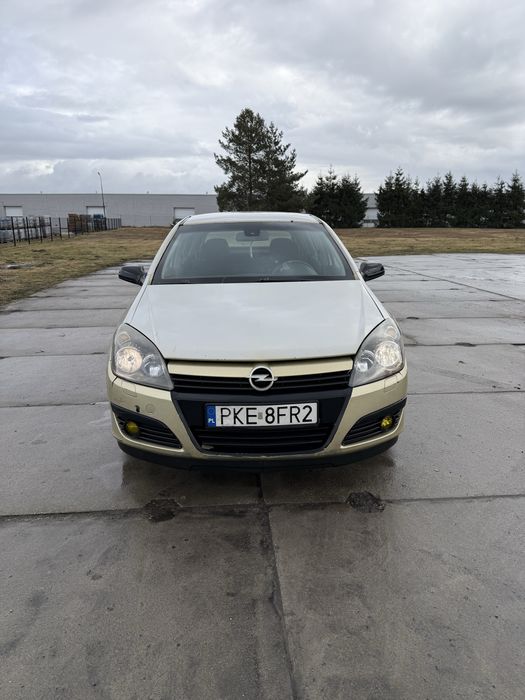 Opel Astra H 1.6 Benzyna