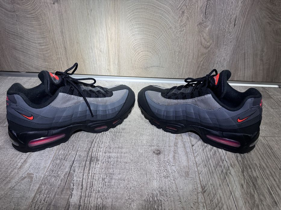 Nike AirMax new force