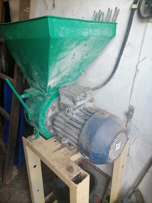 ДКУ (подрібнювач зерна)