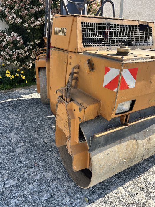 BOMAG AD 120 - Cilindro Compactador