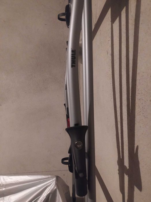 Barras de tejadilho Thule SmartRack + 2 suportes Thule FreeRide