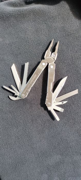 Multitool Leatherman Super Tool 300