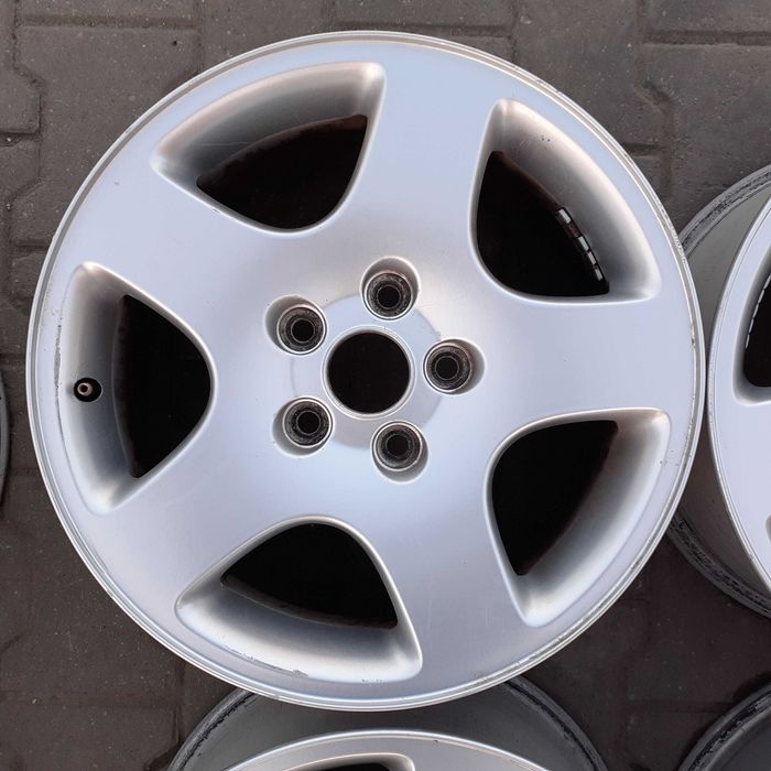 Felgi aluminiowe AUDI 5x112 7Jx16 ET46 Nr 98