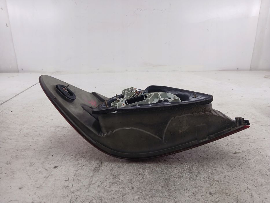 mercedes w211 sedan lampa prawa tył sedan