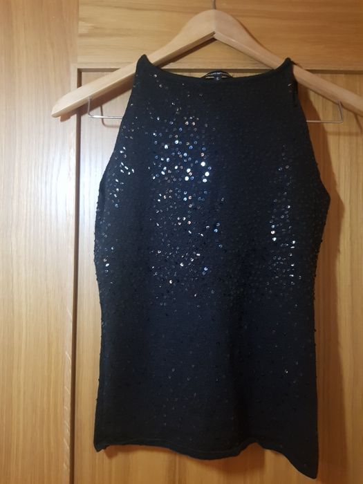 Top de malha com lantejoulas da Massimo Dutti