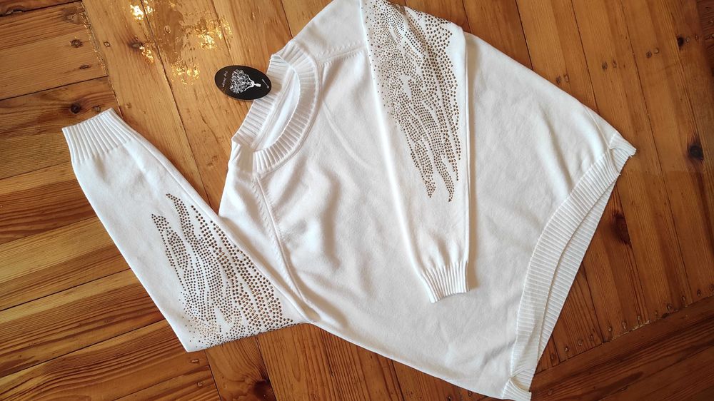 BIAŁY sweter ze ZŁOTYMI skrzydłami