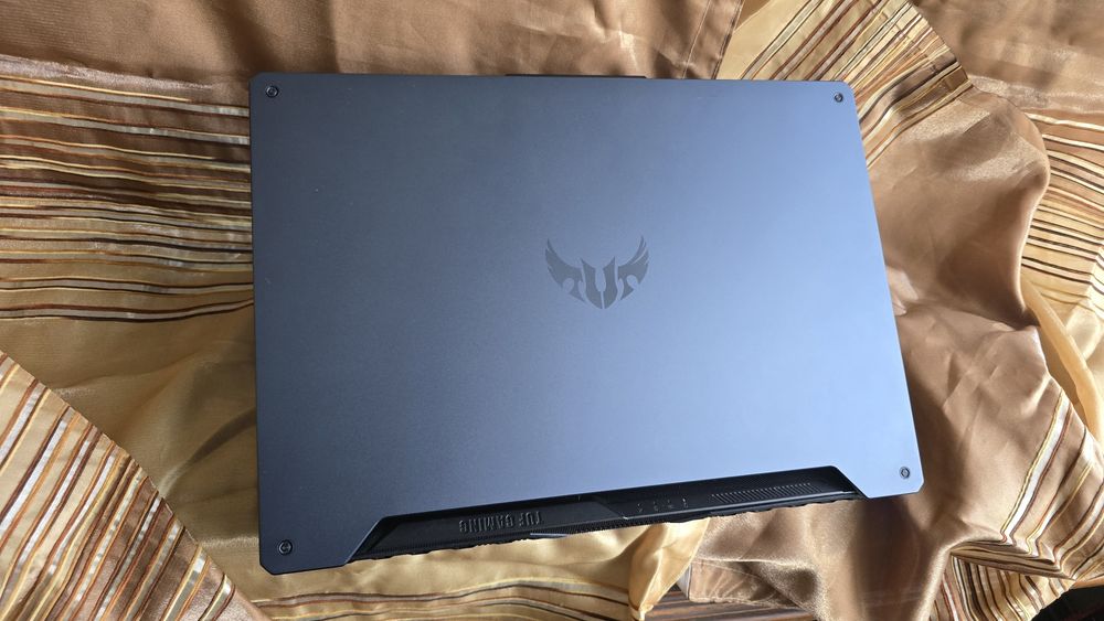 Asus tuf Rtx2060/ryzen 7 4800/16/512. Gaming f15,fx506