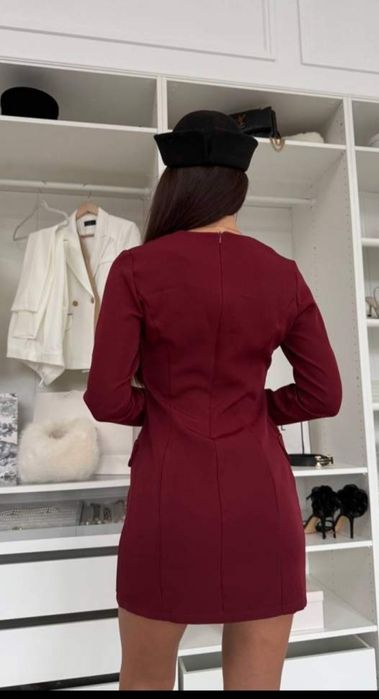 Сукня жіноча, міні