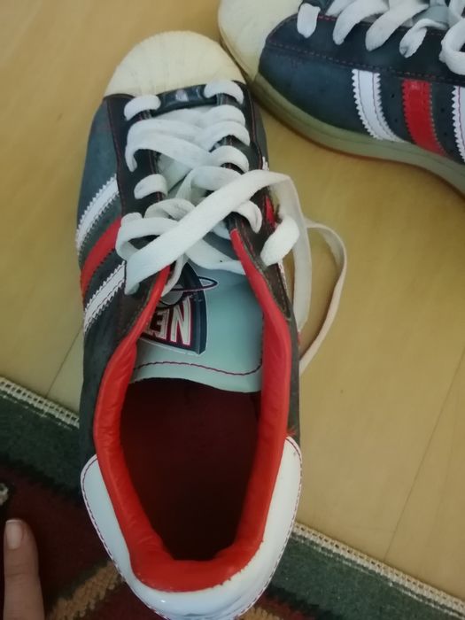 Sapatiljas adidas Nets ed. Limitada