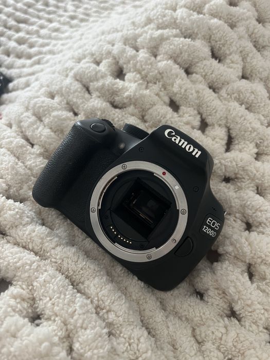 Canon EOS 1200D com 2 lentes e carregador