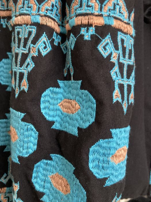 Вишивана сорочка на завязки