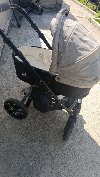 Продам Коляску 3в1