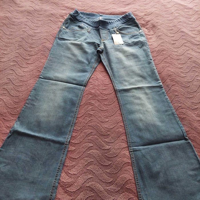 Джинси для вагітних