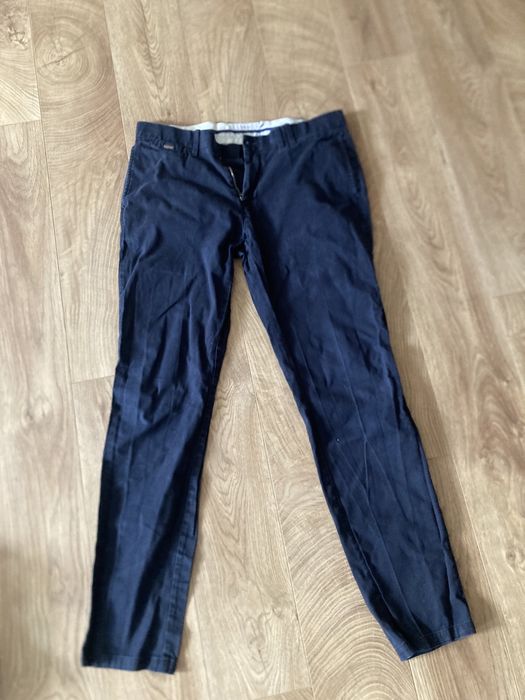 Sprzedam używana męskie spodnie rozm 31 reserved
