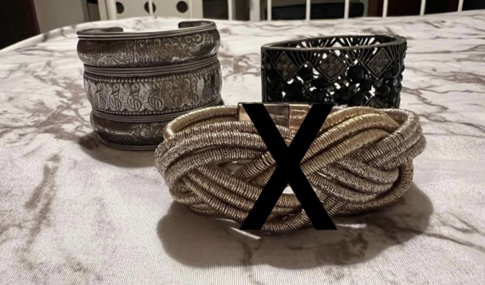 Pulseiras várias - ótimo estado