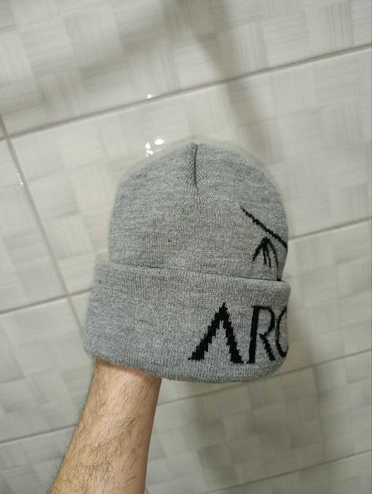 шапка-бини Arc'teryx Bird Word Toque.