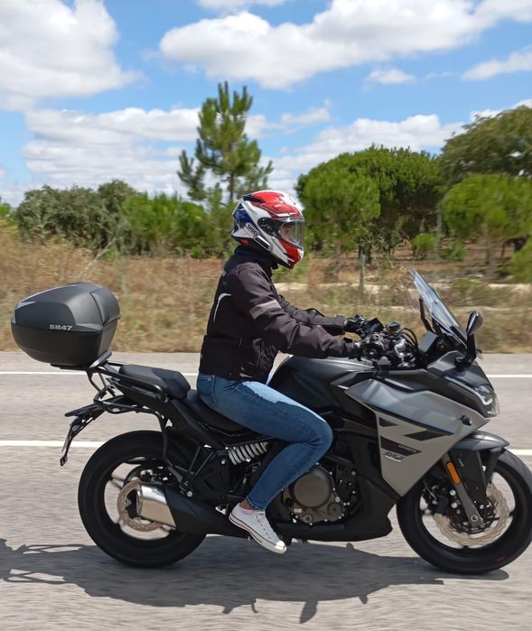 Mota 650GT poucos km