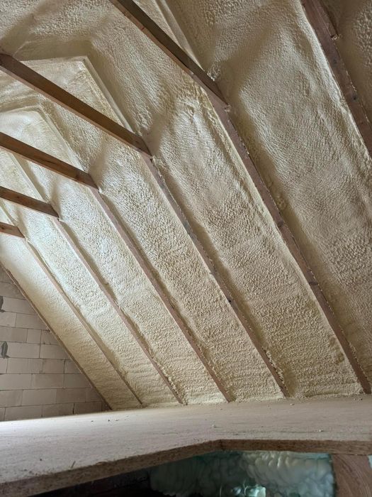 Piana PUR Ostróda – izolacja poddasza i dachu | Szybkie terminy