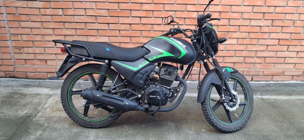 Продам Mustang foxi 150